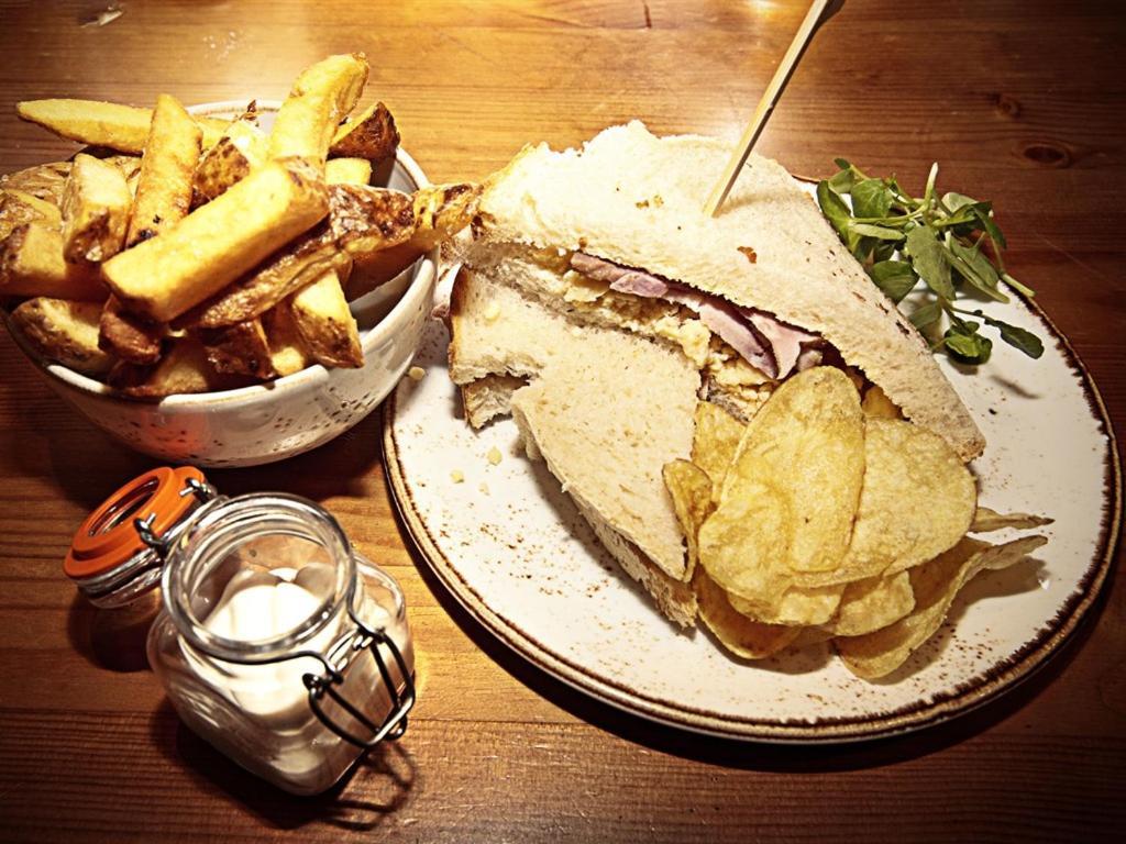 The White Bear Hotel Shipston-on-Stour ภายนอก รูปภาพ
